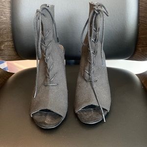 Steve Madden CAPTURE